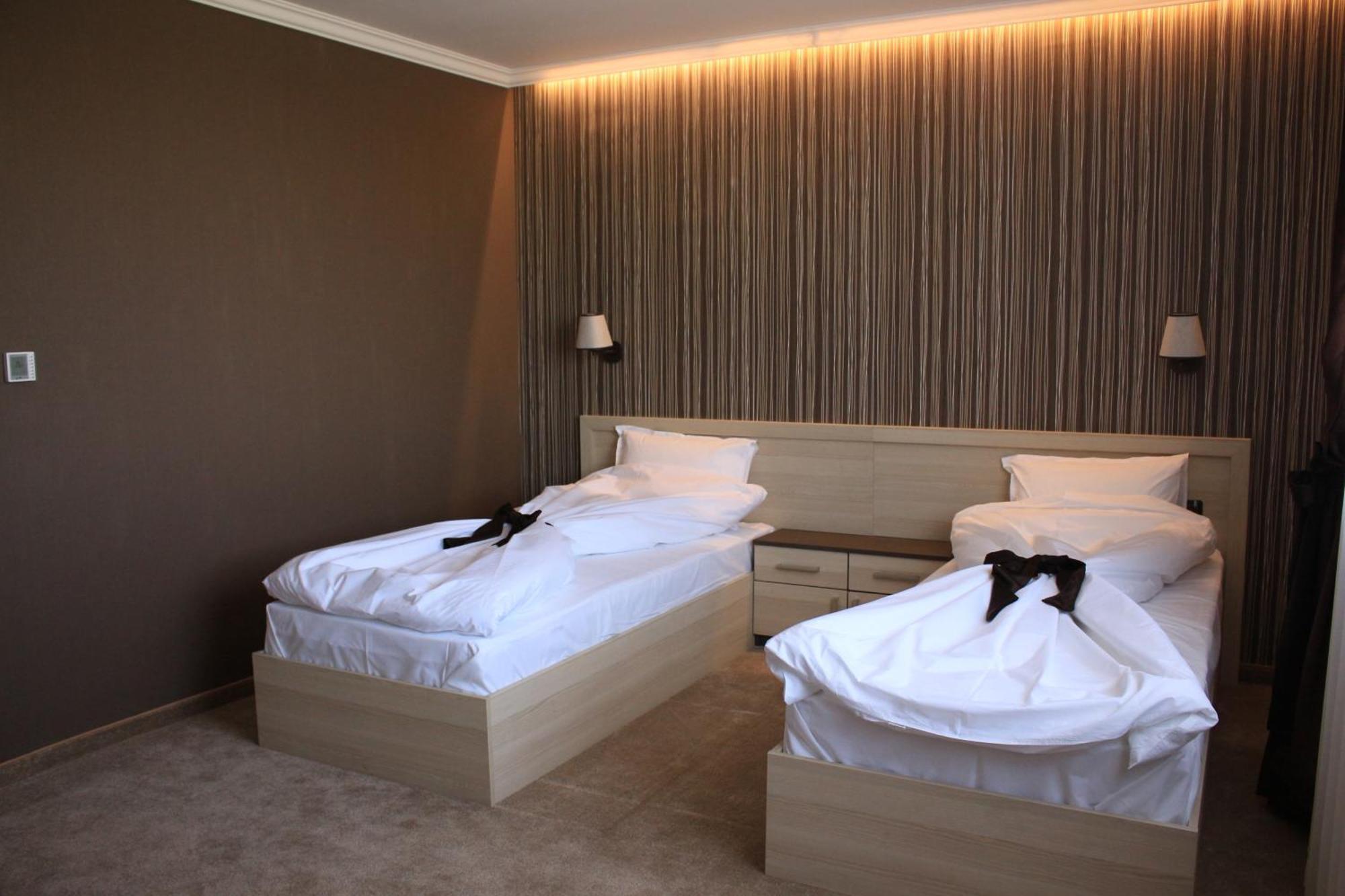 Hotel Nove Szvistov Kültér fotó