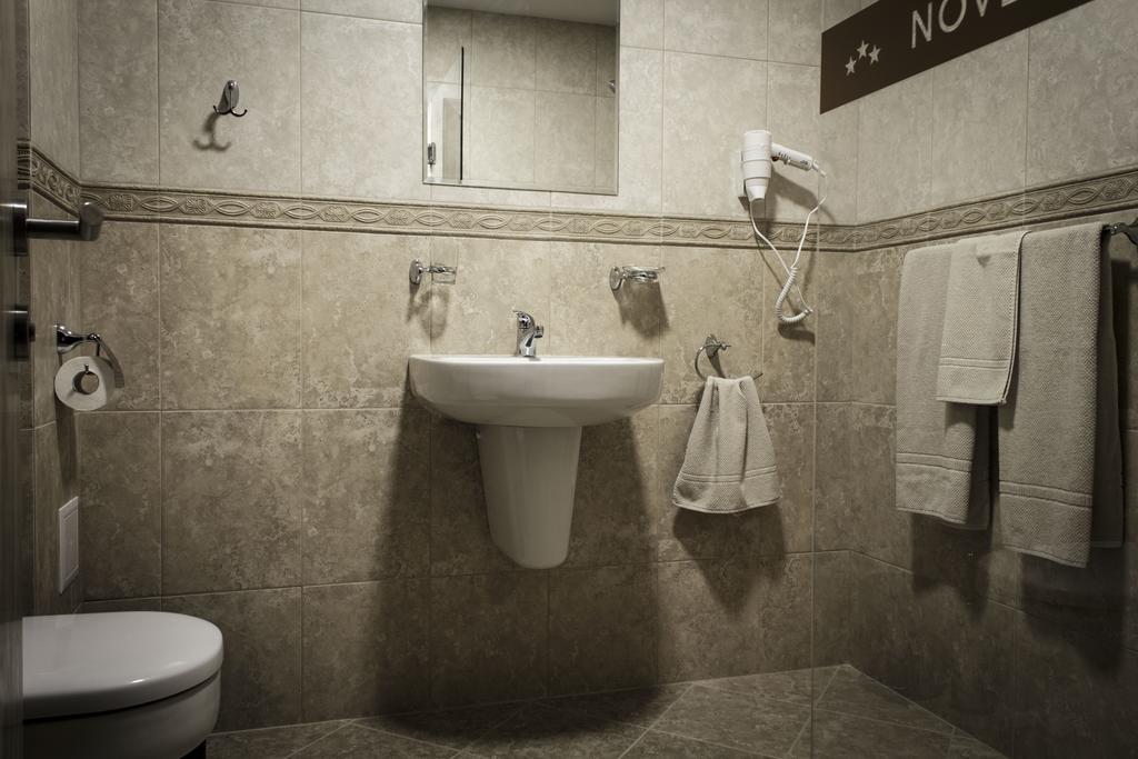 Hotel Nove Szvistov Szoba fotó